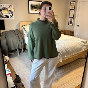 American Vintage Olive Green Crewneck Sweater with Dark Trim